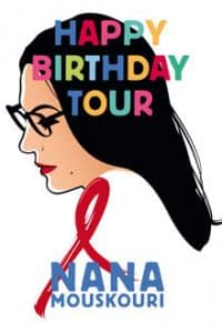 Nana Mouskoui wird 80 und geht noch einmal auf Tournee. Feuilletonscout gratuliert.