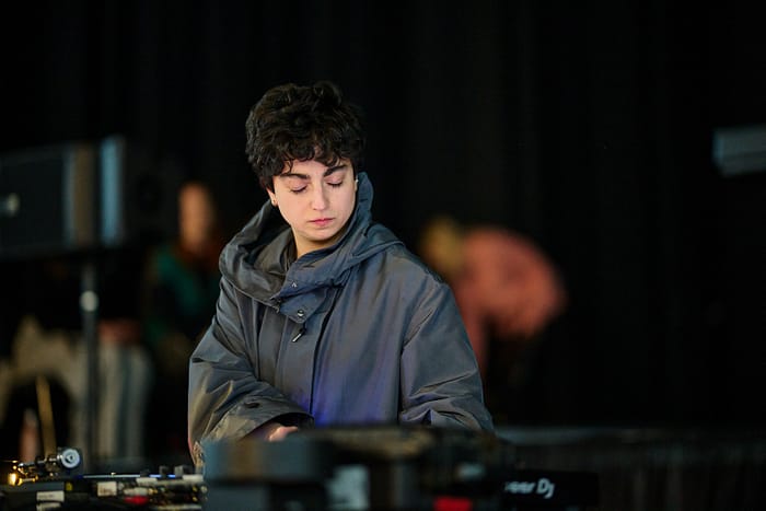 chorwerk-ruhr-heilig-kreuz-kirche-martina-batic-shiva-feshareki-christian-palm-turntables-komposition